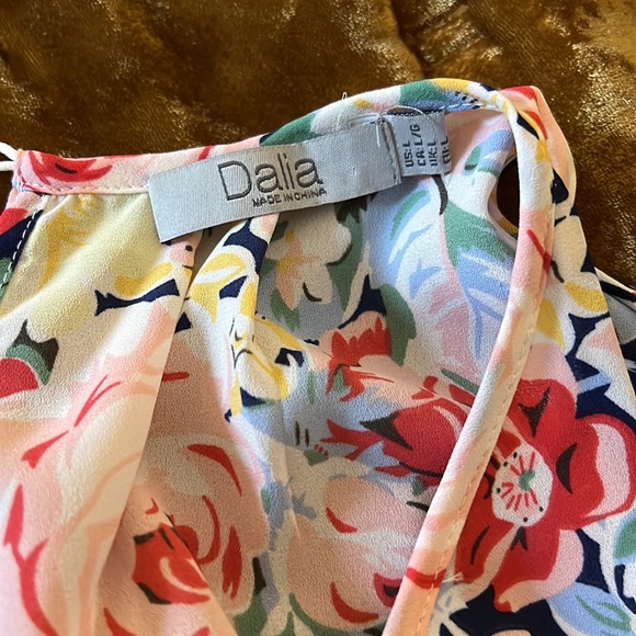 Size large Dalia tank top. Beautiful spring/summer colors! - Picture 2 of 3